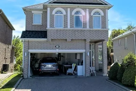 104 Melbourne Drive, Richmond Hill, ON L4S 2G7
