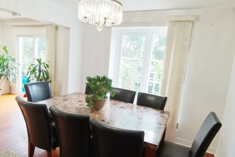 23 Cheeseman Drive, ON L3R 3G3