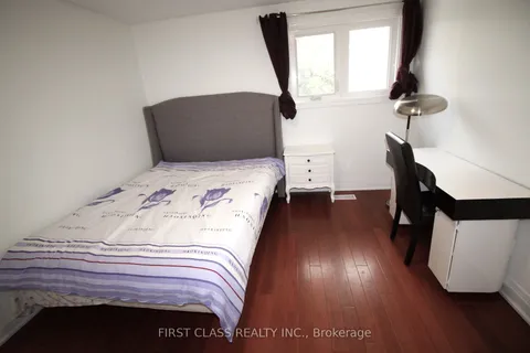 23 Cheeseman Drive, ON L3R 3G3