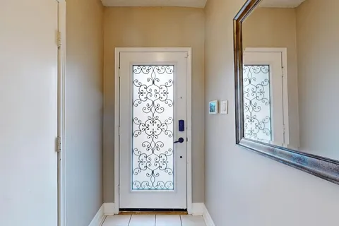 271 Rose Green Drive, Vaughan, ON L4J 4S8