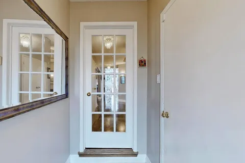 271 Rose Green Drive, Vaughan, ON L4J 4S8