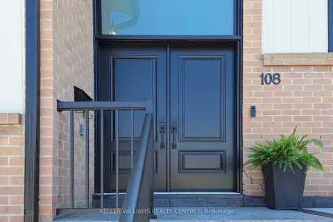 108 Armitage Drive, Newmarket, ON L3Y 5L7