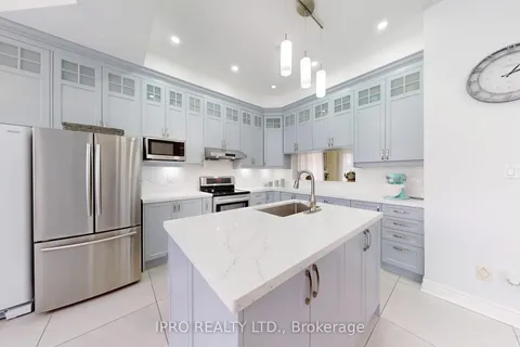 4 Copperstone Crescent, Richmond Hill, ON L4S 2C4