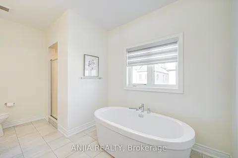 7 Fauchard Street, Richmond Hill, ON L4E 1J6