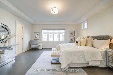 7 Fauchard Street, Richmond Hill, ON L4E 1J6