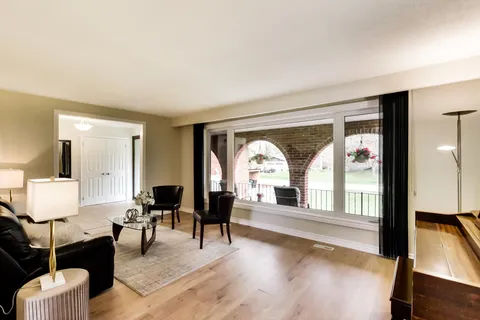 1153 Vernor Drive, Innisfil, ON L0L 1R0