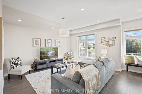 9710 Kennedy Road, Markham, ON L6C 3J8