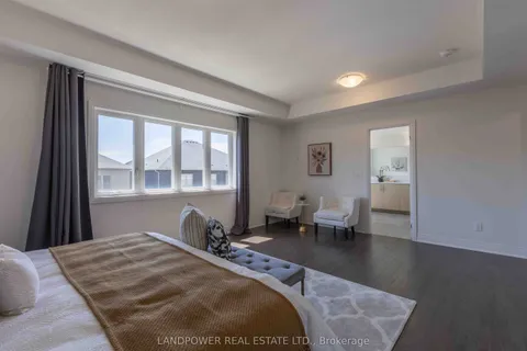 97 Kentledge Avenue, East Gwillimbury, ON L9N 0V9