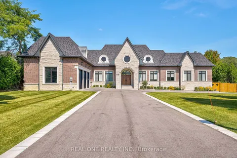 170 Ward Avenue, East Gwillimbury, ON L0G 1V0