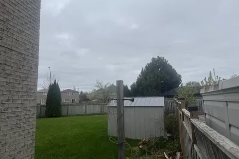 23 Alderbury Drive, Markham, ON L3S 2V2