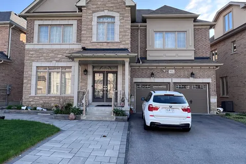 922 Ernest Cousins Circle, Newmarket, ON L3X 0B7