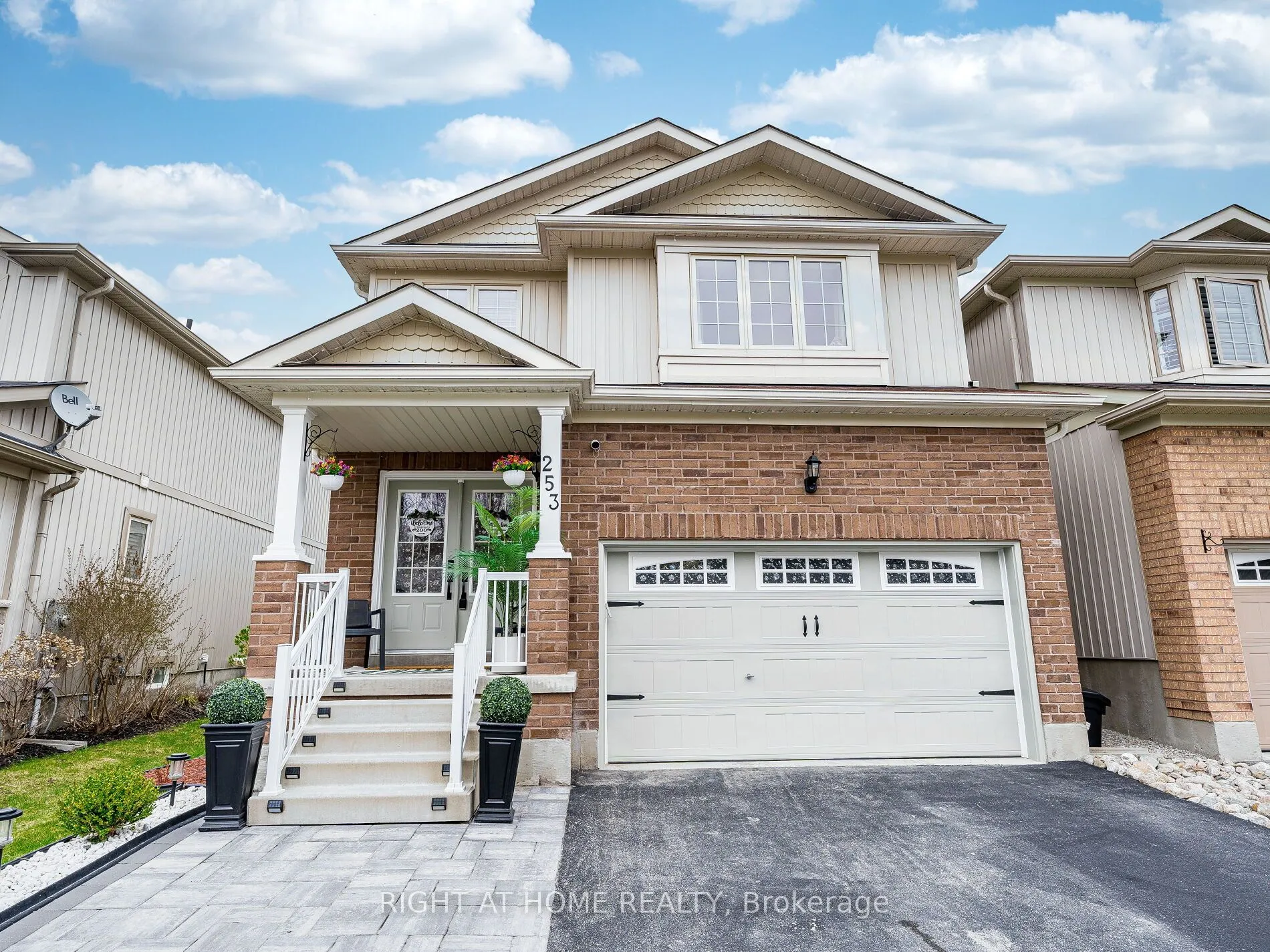 253 Greenwood Drive, Essa, ON L0M 1B4