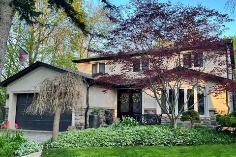 83 Emmeloord Crescent, Markham, ON L3R 1P9