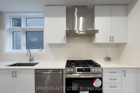 1818 Donald Cousens Parkway, Markham, ON L6B 0V5