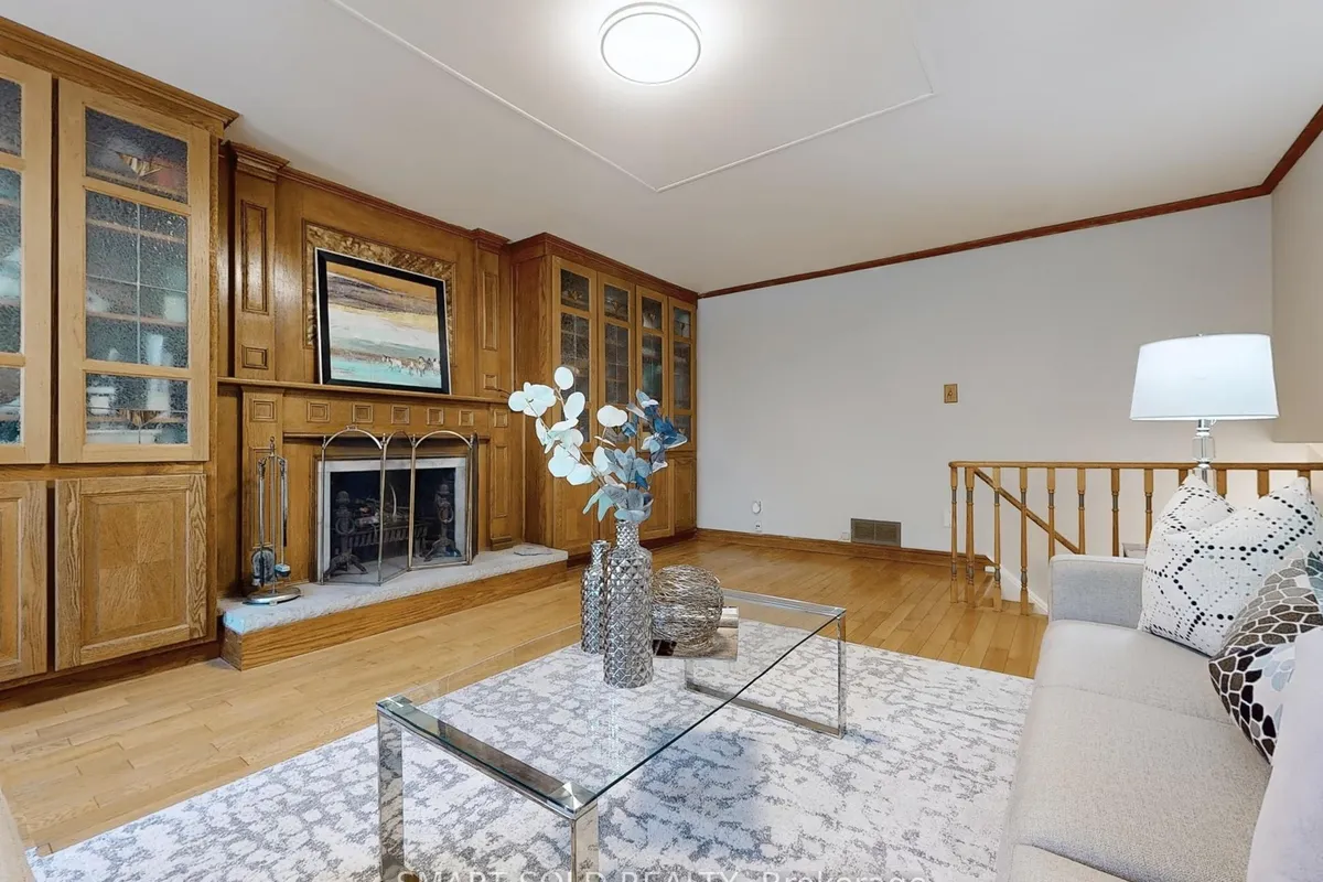 168 Stephen Street, Richmond Hill, ON L4C 5R1