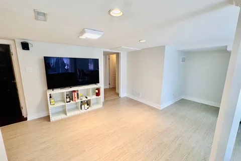7 Captain Francis Drive, Markham, ON L3R 9C7