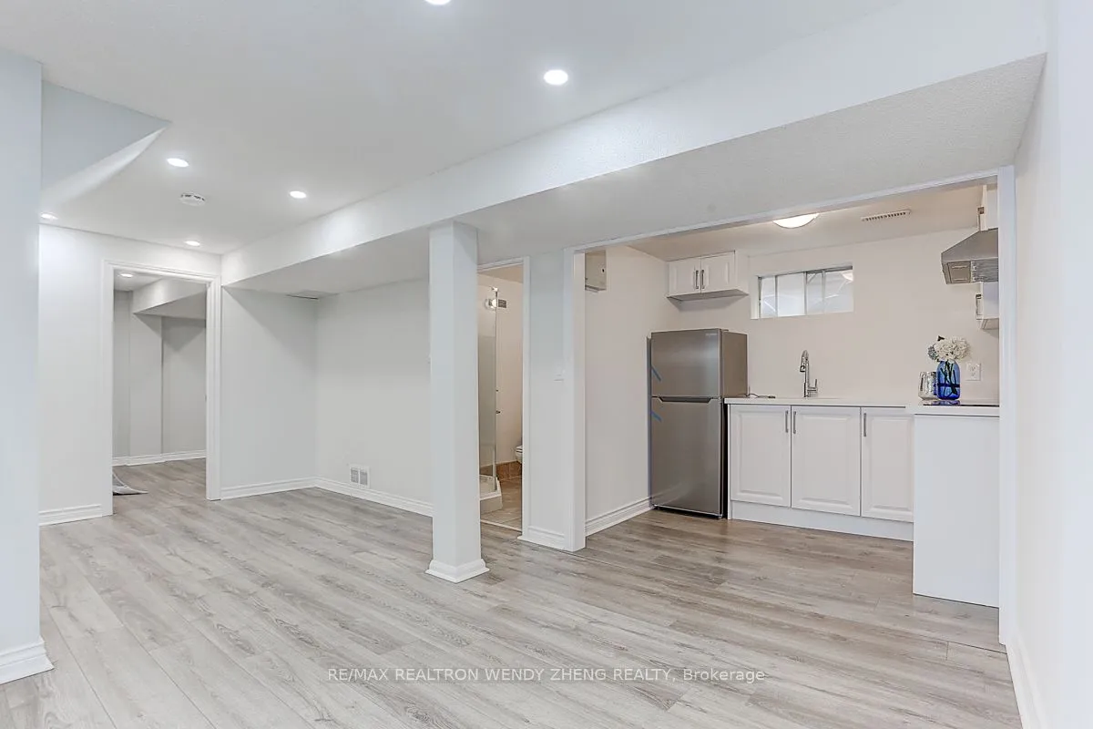 12 WOOLEN MILL Road, Markham, ON L3P 6X4