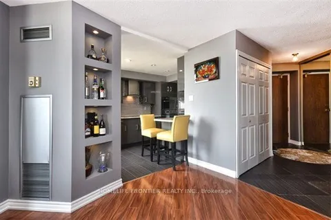7440 Bathurst Street, Vaughan, ON L4J 7K8