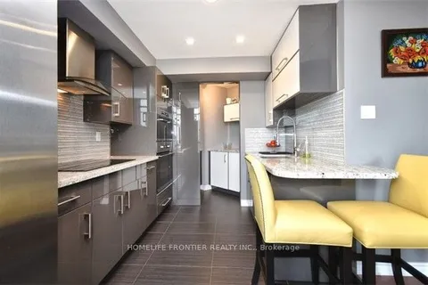 7440 Bathurst Street, Vaughan, ON L4J 7K8