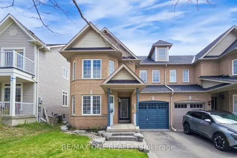 7 Laurendale Avenue, Georgina, ON L4P 4A8