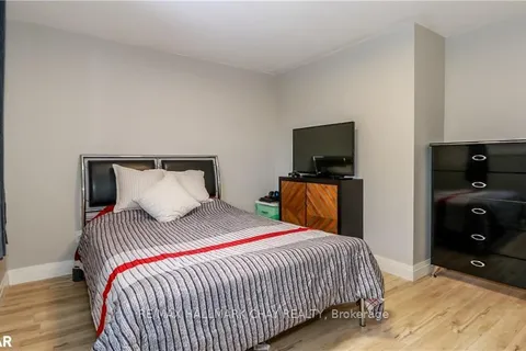255 Calford Street, Essa, ON L0M 1B0