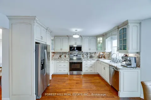 48 Haskell Crescent, Aurora, ON L4G 5T3
