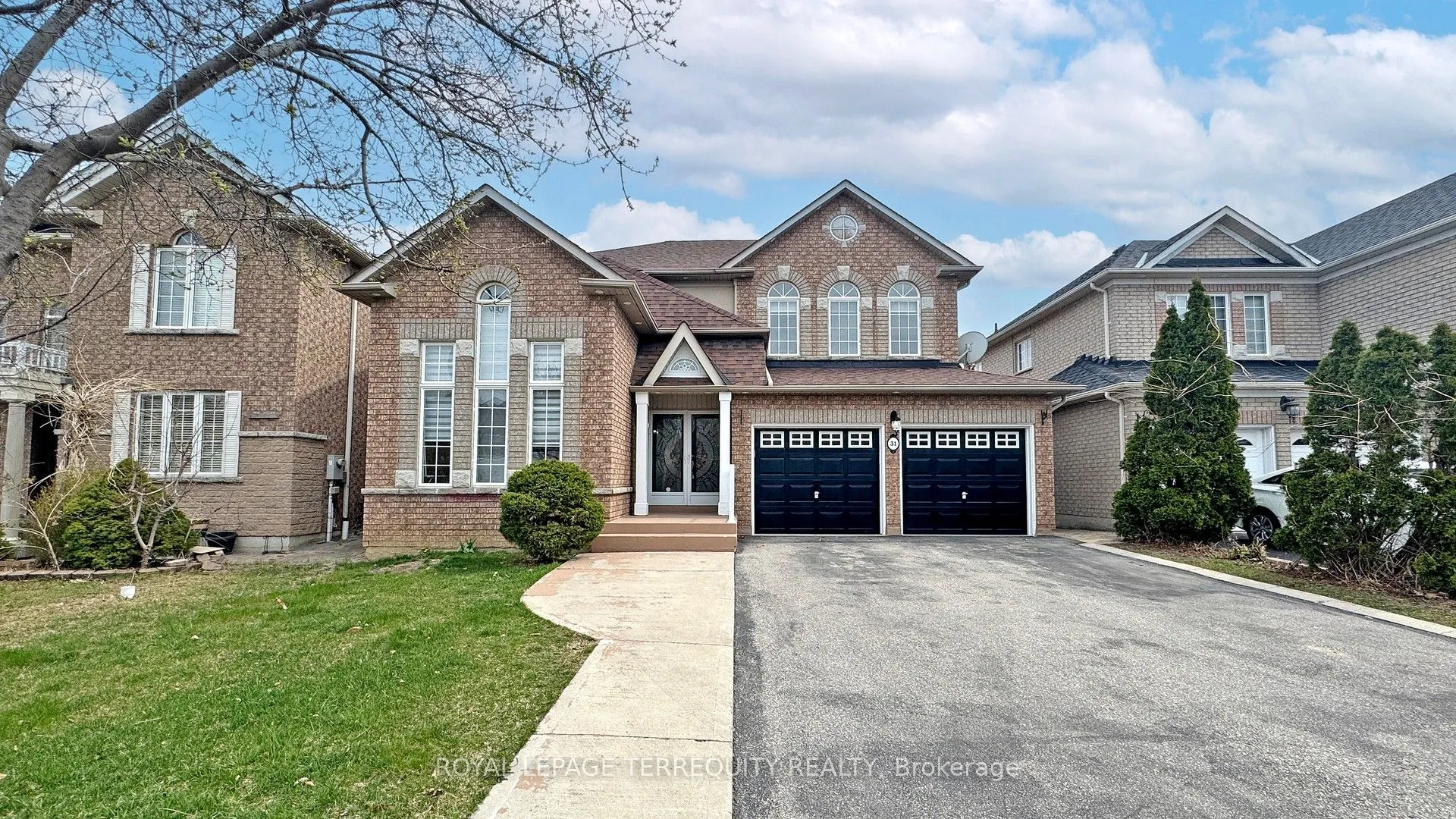 31 Chalone Crescent, Vaughan, ON L4H 1V6