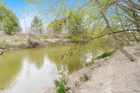 121 Graham Street, Essa, ON L0M 1B0
