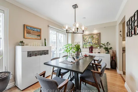 49 White Boulevard, Vaughan, ON L4J 5Z4
