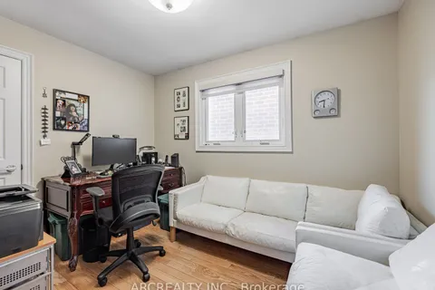49 White Boulevard, Vaughan, ON L4J 5Z4