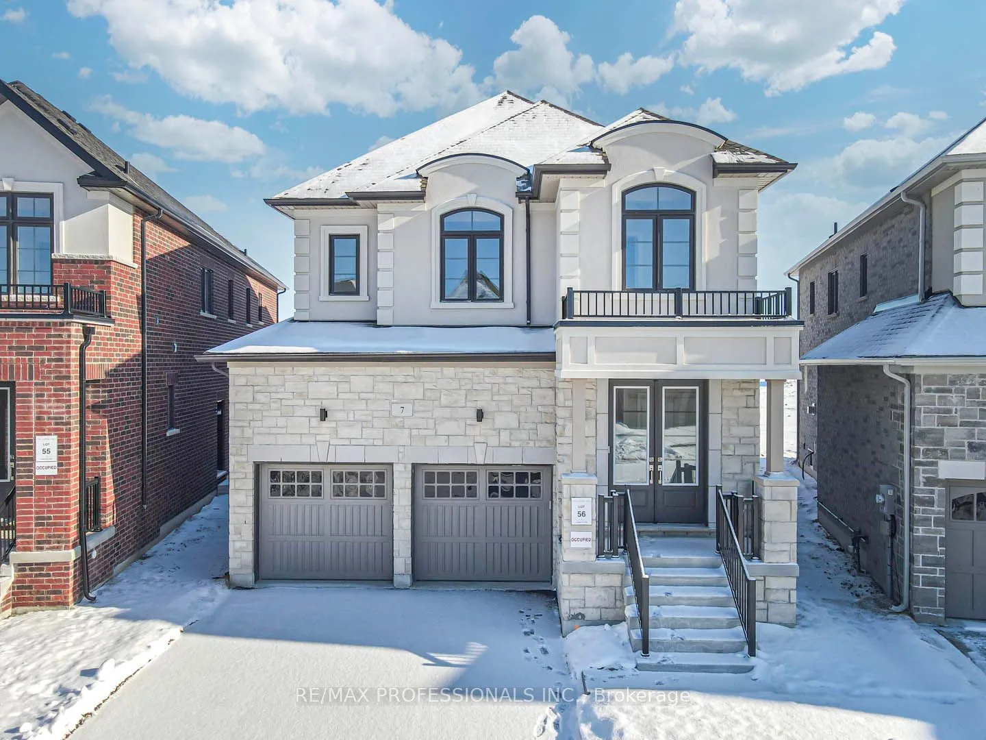 7 George Ellis Drive, Georgina, ON L4P 0S3