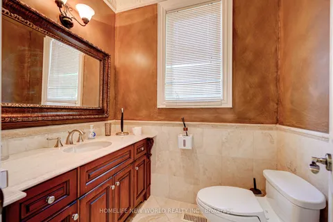76 Woodward Avenue, Markham, ON L3T 1E7