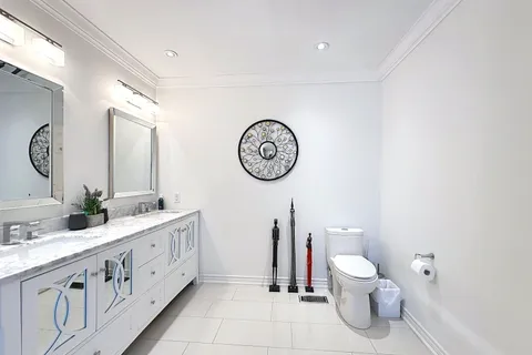 60 Helena Gardens, Vaughan, ON L4J 7A9