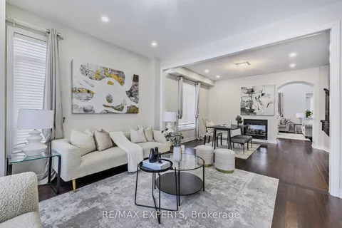 24 Faris Street, Bradford West Gwillimbury, ON L3Z 0B4
