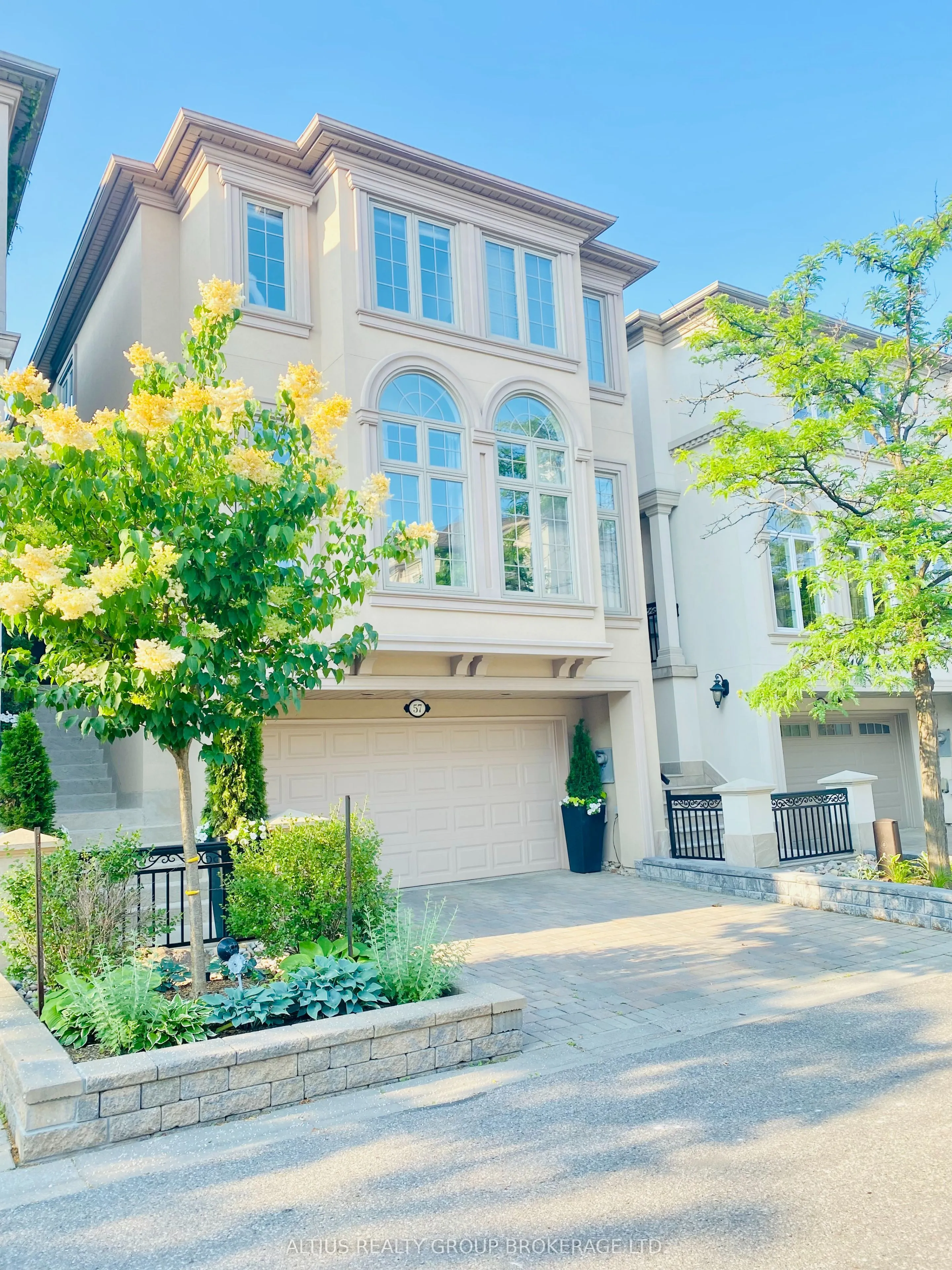 57 Cordoba Drive, Vaughan, ON L4J 8J8