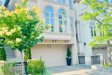 57 Cordoba Drive, Vaughan, ON L4J 8J8