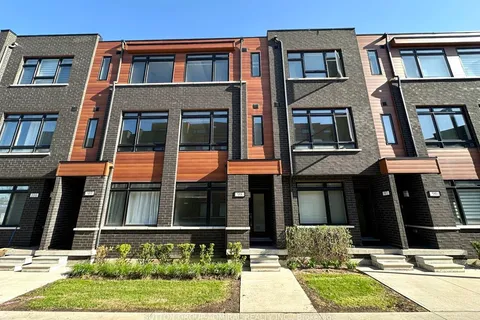 370D Red Maple Road, Richmond Hill, ON L4C 6P5