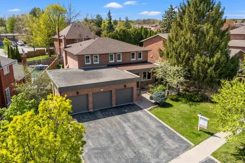 136 Villa Park Drive, ON L4L 3G7