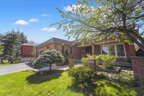 136 Villa Park Drive, ON L4L 3G7