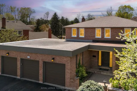 136 Villa Park Drive, ON L4L 3G7