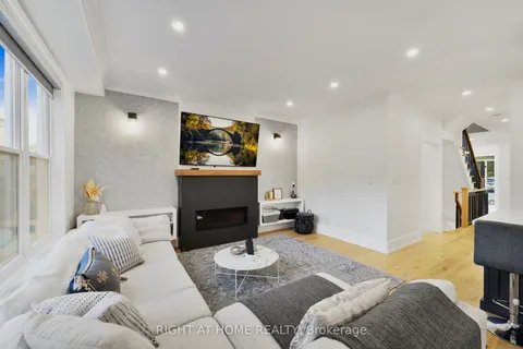 17 George Street, Markham, ON L3P 2R8
