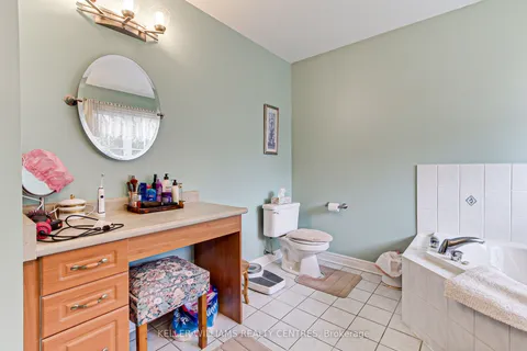 51 Haverhill Terrace, ON L4G 7R4