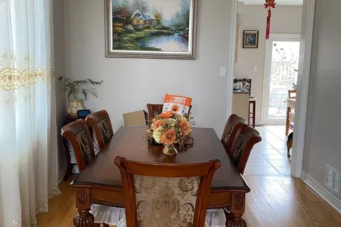 3 Twin Oaks Drive, ON L6C 2C6
