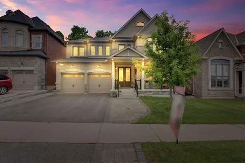 629 McGregor Farm Trail, ON L3X 0H3