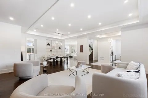 256 Lennox Avenue, Richmond Hill, ON L4C 2A6