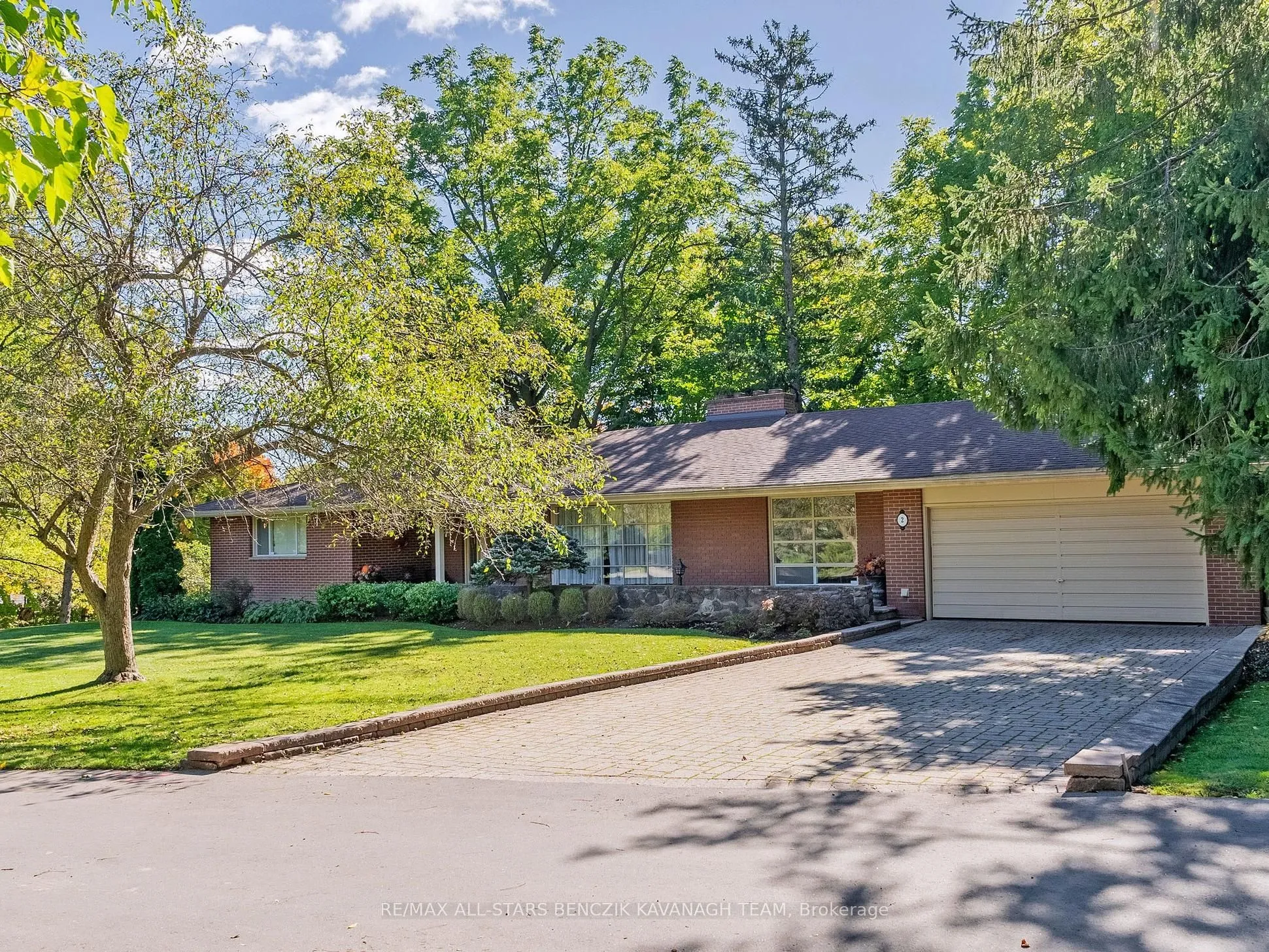 2 Savannah Crescent, ON L3P 2V1