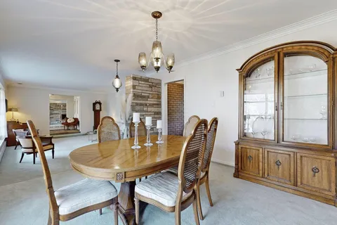 2 Savannah Crescent, ON L3P 2V1