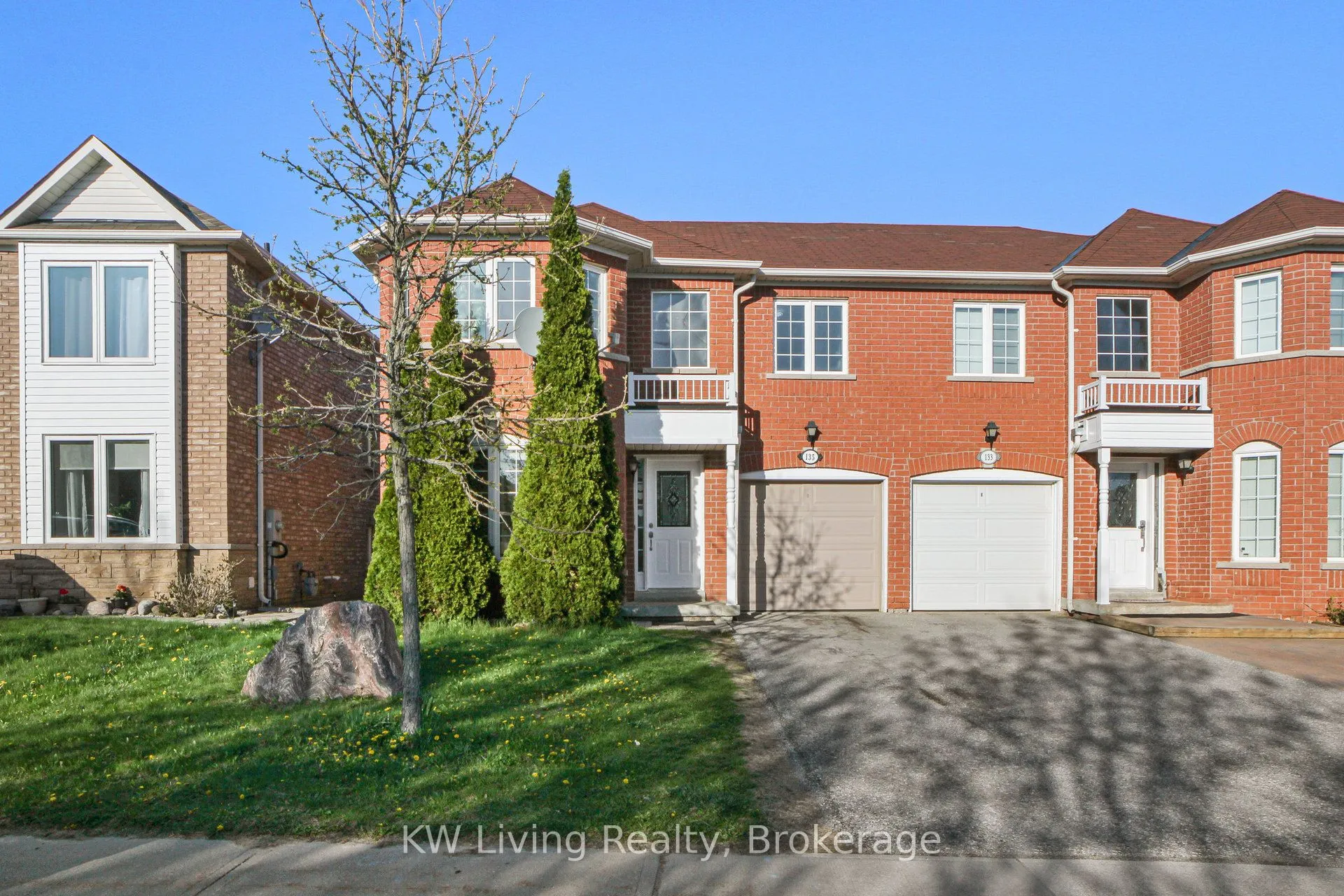 135 Wainscot Avenue, ON L3X 2X6