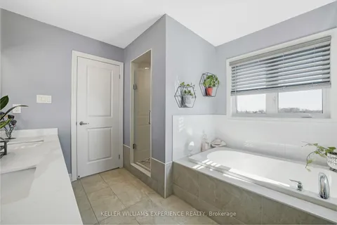 15 Wagner Crescent, ON L3W 0P4