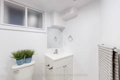 247 Demaine Crescent, ON L4C 2W4